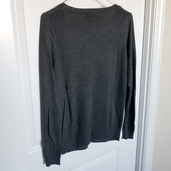 Mossimo Supply Co. Lightweight V-Neck Sweater - Picture 6 of 9